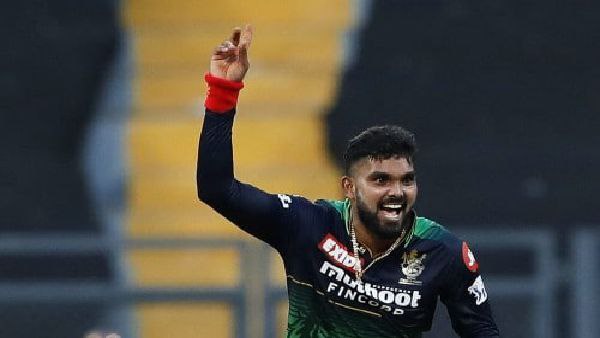 চাহালের ঘাড়ে নিঃশ্বাস