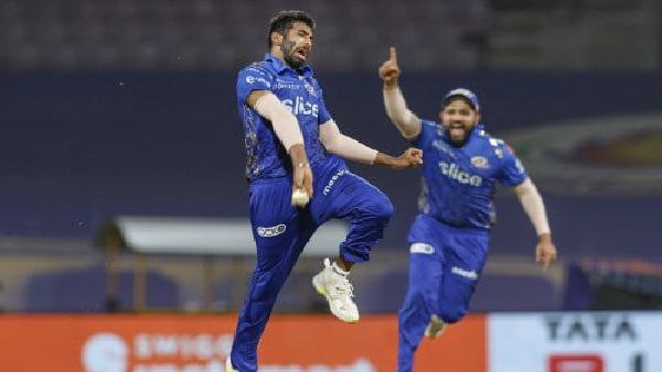 সেরা বোলিং বুমরাহর