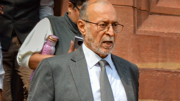 উত্তরসূরি নিয়োগের কথা চলছে