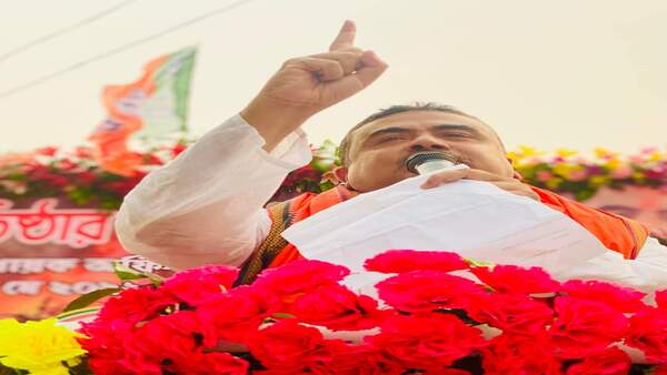 ক্ষমতায় আসার আগে থেকে প্রতিশ্রুতি