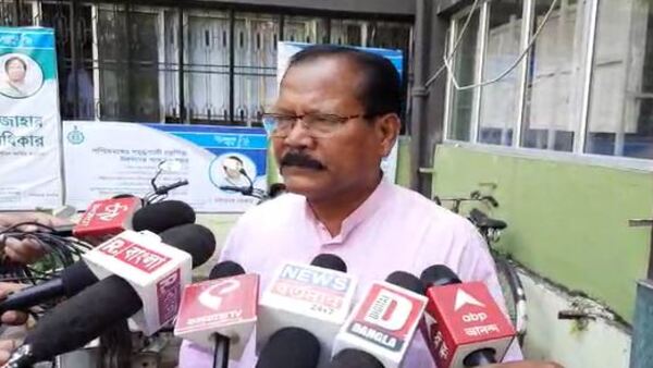 বিরোধীদের বিরুদ্ধে চক্রান্তের অভিযোগ