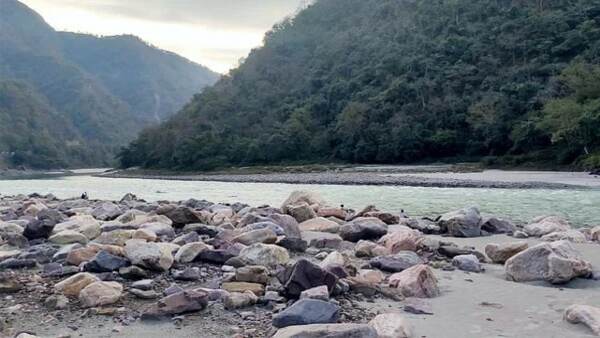 ট্রেকিং-এর জন্য গিয়েছিলেন, ছিলেন সরকারি কর্মীও