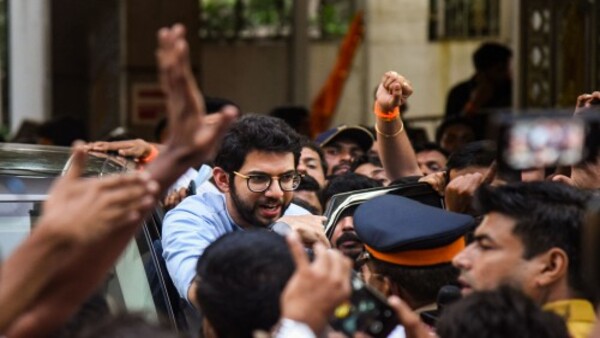 শিন্ডেকে মুখ্যমন্ত্রী পদের প্রস্তাব