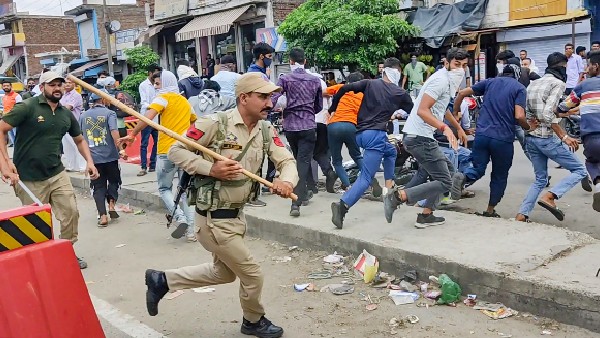কোথায় কোথায় বন্ধ ইন্টারনেট?