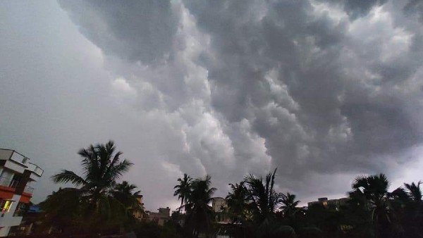দক্ষিণবঙ্গের ৪ জেলায় ভারী বৃষ্টির সম্ভাবনা