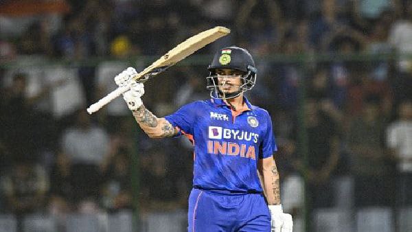 ঈশান কিষাণ চেনা মেজাজে