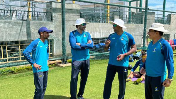 Ranji Trophy 2022: মনোজ-শাহবাজারে জোড়া শতরানের পরেও প্রথম ইনিংস শেষে মধ্য প্রদেশের থেকে পিছিয়েই থাকল বাংলা Ranji Trophy 2022: মনোজ-শাহবাজারে জোড়া শতরানের পরেও প্রথম ইনিংস শেষে মধ্য প্রদেশের থেকে পিছিয়েই থাকল বাংলা