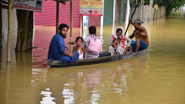 বিশেষ বৈঠকে মুখ্যমন্ত্রী