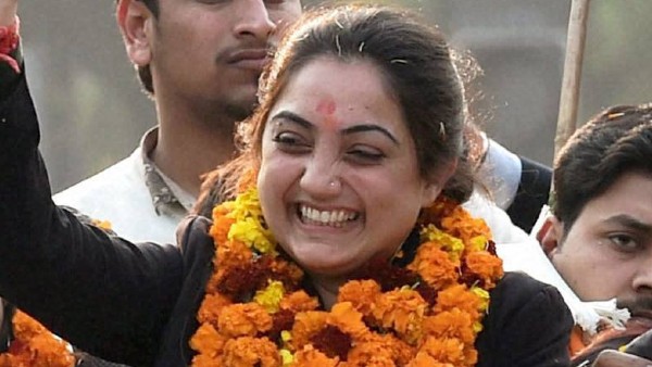 বিতর্কের সূত্রপাত কোথায়?