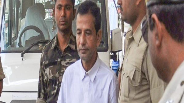 মুকুল রায় এবং অধীর চৌধুরীর নামও