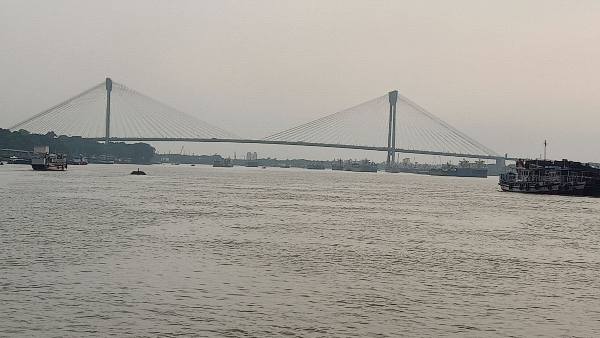 কলকাতায় মেঘলা আকাশ, বৃষ্টির সম্ভাবনা