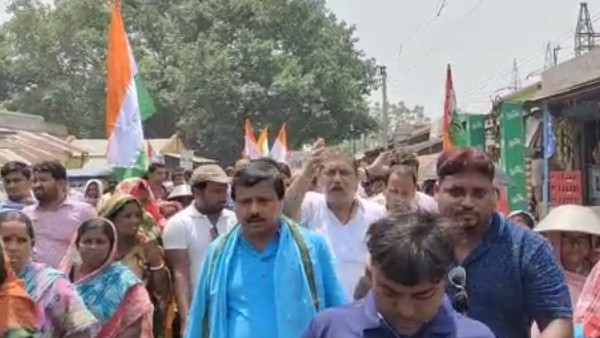 ব্লকে ব্লকে মিছিল