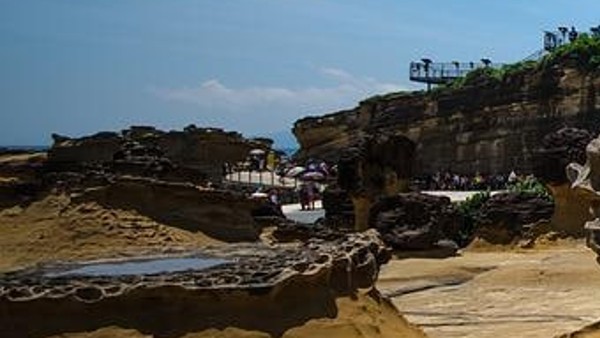 ইয়েহলিউ জিওপার্কে শিলা নানা নামে ভূষিত