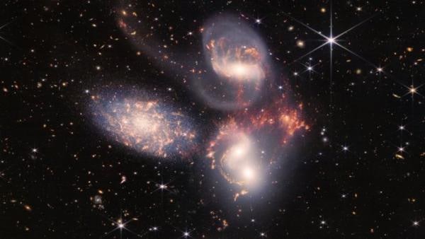 নীহারিকা আসলে কী?