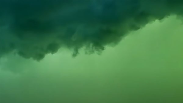 ব্যাপক হাওয়া বইতে শুরু করে-