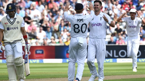 ENG vs IND: বার্মিংহামে জাঁকিয়ে বসেছে ভারত, ম্যাচ কঠিন হতে চলেছে ইংল্যান্ডের জন্য ENG vs IND: বার্মিংহামে জাঁকিয়ে বসেছে ভারত, ম্যাচ কঠিন হতে চলেছে ইংল্যান্ডের জন্য