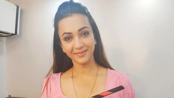 ফের একসঙ্গে জুটি বাঁধছেন বনি-কৌশানি, শুরু হল শুভ বিজয়ার শুটিং ফের একসঙ্গে জুটি বাঁধছেন বনি-কৌশানি, শুরু হল শুভ বিজয়ার শুটিং