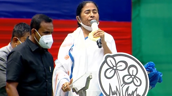 স্লোগান বেঁধে দিলেন মমতা বন্দ্যোপাধ্যায়