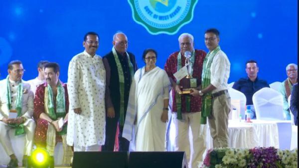 মমতা ইস্টবেঙ্গল-ইমামির চুক্তি জট মেটা নিয়ে দিলেন বড় ইঙ্গিত মমতা ইস্টবেঙ্গল-ইমামির চুক্তি জট মেটা নিয়ে দিলেন বড় ইঙ্গিত