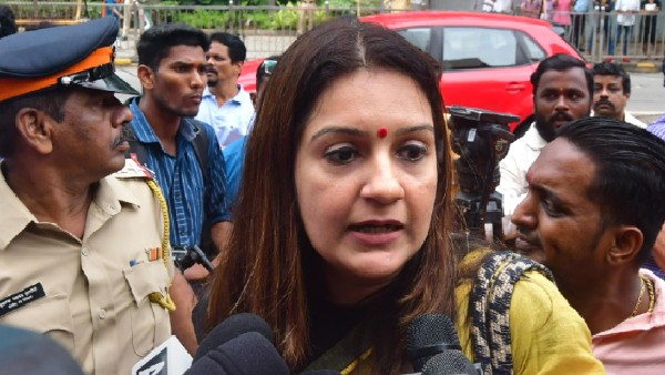 নিশানা প্রিয়াঙ্কা চতুর্বেদীর