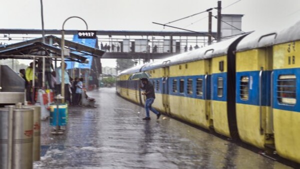 বেশ কয়েকটি রাজ্যে অতিভারী বৃষ্টির পূর্বাভাস