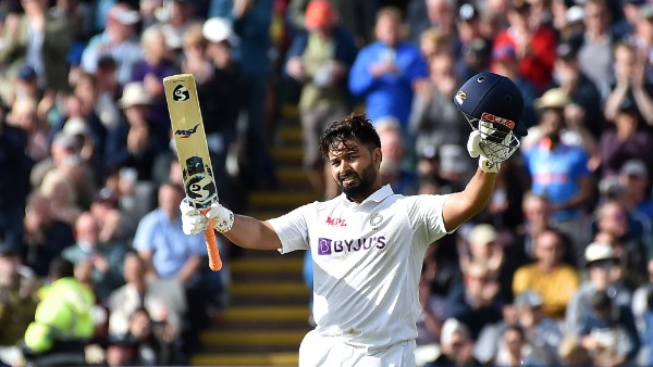 Rishabh Pant: অনবদ্য শতরানের দৌলতে ফের একবার খাদের কিনার থেকে ভারতীয় দলকে বাঁচালেন ঋষভ পন্থ Rishabh Pant: অনবদ্য শতরানের দৌলতে ফের একবার খাদের কিনার থেকে ভারতীয় দলকে বাঁচালেন ঋষভ পন্থ