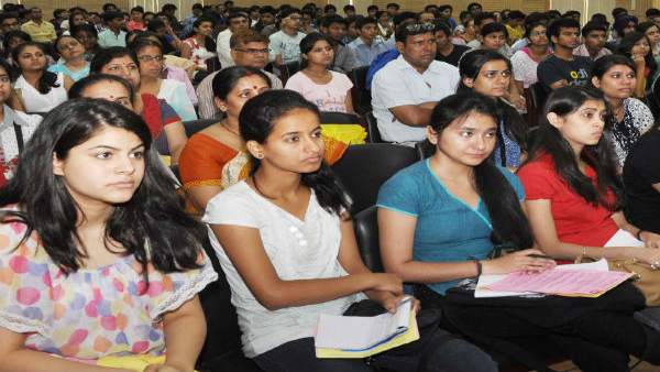 শিক্ষাগত যোগ্যতা-