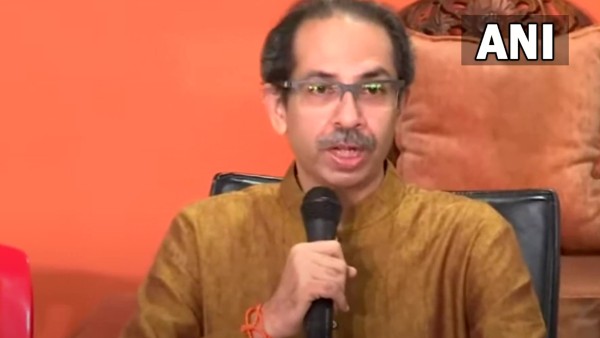 মুম্বইয়ের সঙ্গে বিশ্বাসঘাতকতা নয়, শিবসেনার মুখ্যমন্ত্রী উনি নন! কড়া বার্তা ঠাকরের মুম্বইয়ের সঙ্গে বিশ্বাসঘাতকতা নয়, শিবসেনার মুখ্যমন্ত্রী উনি নন! কড়া বার্তা ঠাকরের