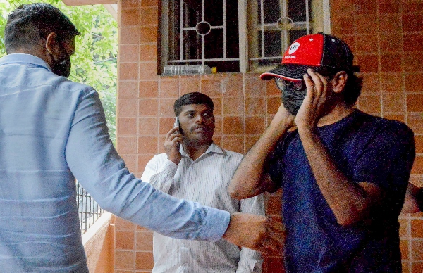 আরও চাপে মহম্মদ জুবায়ের, নতুন মামলায় দায়ের অভিযোগ আরও চাপে মহম্মদ জুবায়ের, নতুন মামলায় দায়ের অভিযোগ