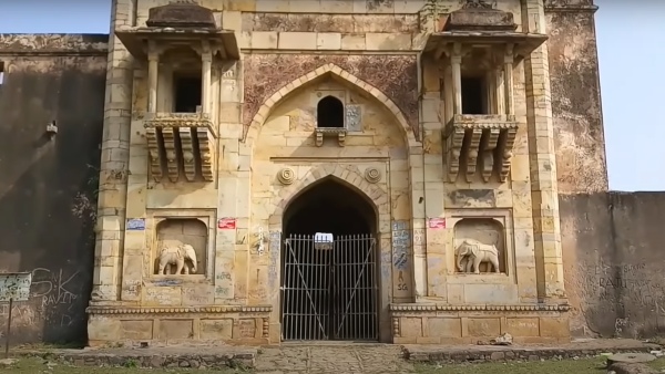 রহস্যে ঘেরা রোহতাসগড় কেল্লা