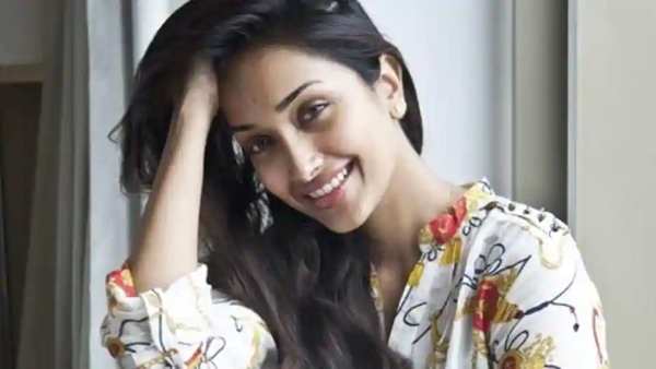 জিয়া খান