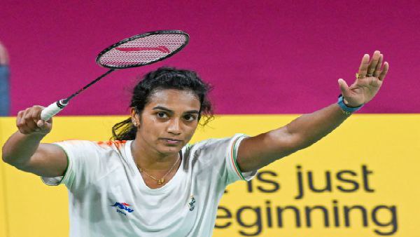 ২০১৯ সালে ব্যাডমিন্টন চ্যাম্পিয়নশিপ জেতে পিভি সিন্ধু: