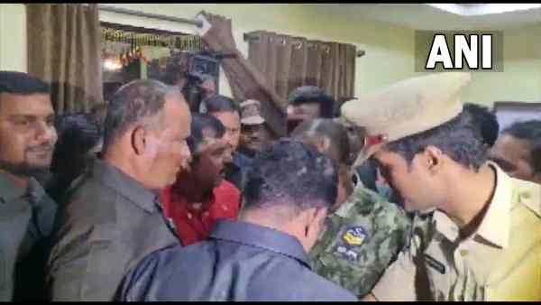 গ্রেফতার বিজেপি বিধায়ক
