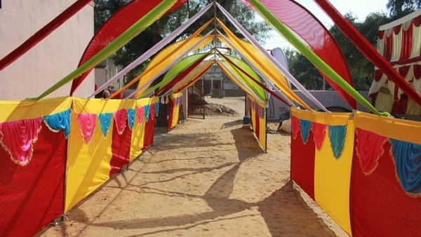 অনুরূপ ১০০টি গ্রাম তৈরি করা হচ্ছে