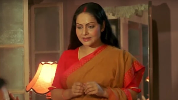 হিন্দি সিনেমায় তাঁর সফর শুরু