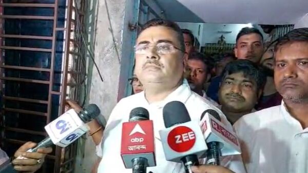 কমল সংঘের উদ্যোগে তিরঙ্গা যাত্রা অনুষ্ঠিত হয়