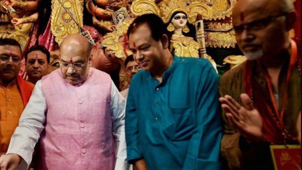 বিজেপির দুর্গাপুজোর তিন বছরেই শেষ হল পথ চলা! কটাক্ষ তৃণমূলের বিজেপির দুর্গাপুজোর তিন বছরেই শেষ হল পথ চলা! কটাক্ষ তৃণমূলের