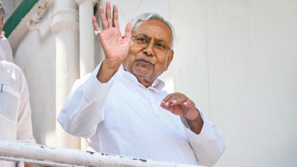 নীতীশ কুমারকে বিজেপির খোঁচা