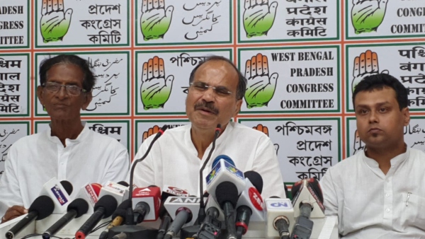 তৃণমূল সরকারের পুলিশকে জল্লাদের সঙ্গে তুলনা, টেট-প্রার্থীদের পাশে দাঁড়িয়ে গর্জে উঠলেন অধীর তৃণমূল সরকারের পুলিশকে জল্লাদের সঙ্গে তুলনা, টেট-প্রার্থীদের পাশে দাঁড়িয়ে গর্জে উঠলেন অধীর