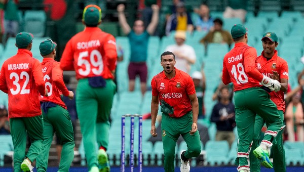 ধাক্কা খেল বাংলাদেশ