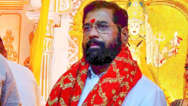 শিন্ডেকে দুর্বল ও বিজেপির অংশ হিসেবে দেখানোর চেষ্টা