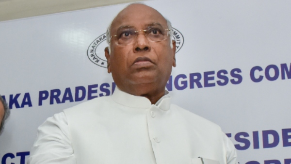 মনোনয়ন পত্র জমা দিয়েছিলেন খারগে