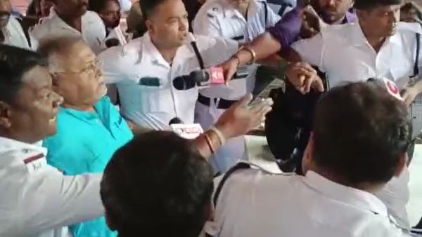 পার্থ চট্টোপাধ্যায় আলিপুর আদালতে