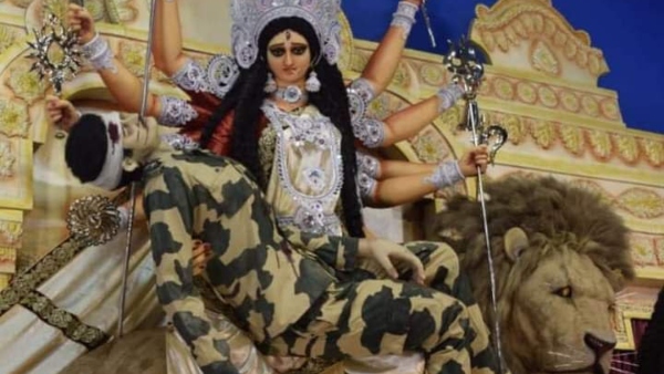 দুর্গাপুজোকে ঘিরে সারা বছরের রুটিরুজির ব্যবস্থা