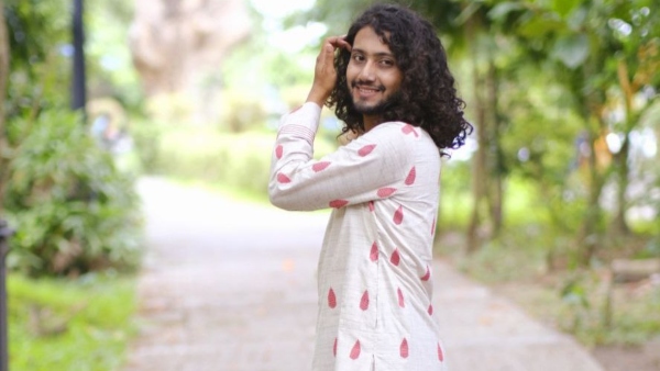 দীপাবলির আগেই প্রাক্কালেই পোখরাজের কণ্ঠে শোনা গেল ‘মেঘ বলেছে যাবো যাবো’ দীপাবলির আগেই প্রাক্কালেই পোখরাজের কণ্ঠে শোনা গেল ‘মেঘ বলেছে যাবো যাবো’