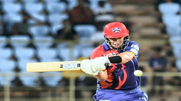 লেজেন্ডস লিগ ক্রিকেটের ফাইনালে ইন্ডিয়া ক্যাপিটস:
