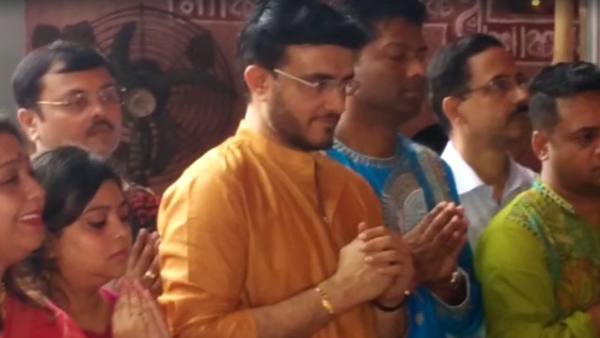 পাড়ায় পাড়ায় শুরু সন্ধিপুজোর প্রস্তুতি, বেলুড় মঠে কুমারী পুজো, বড়িশা প্লেয়ার্স কর্নারে পস্পাঞ্জলি মহারাজের পাড়ায় পাড়ায় শুরু সন্ধিপুজোর প্রস্তুতি, বেলুড় মঠে কুমারী পুজো, বড়িশা প্লেয়ার্স কর্নারে পস্পাঞ্জলি মহারাজের