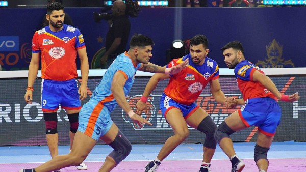 প্রো কবাডি লিগে ড্র বাংলার, কাজে এল না মনিন্দরের দুরন্ত লড়াই প্রো কবাডি লিগে ড্র বাংলার, কাজে এল না মনিন্দরের দুরন্ত লড়াই