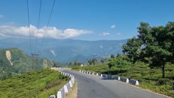 পাহাড় নিয়ে প্রতিশ্রুতির বন্যা বিজেপির