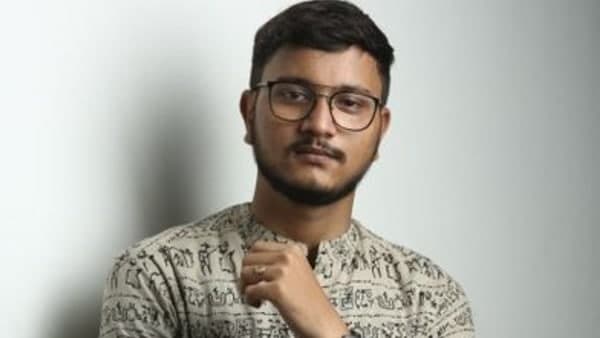সোশ্যাল মিডিয়াতে কটাক্ষ তৃণমূলের